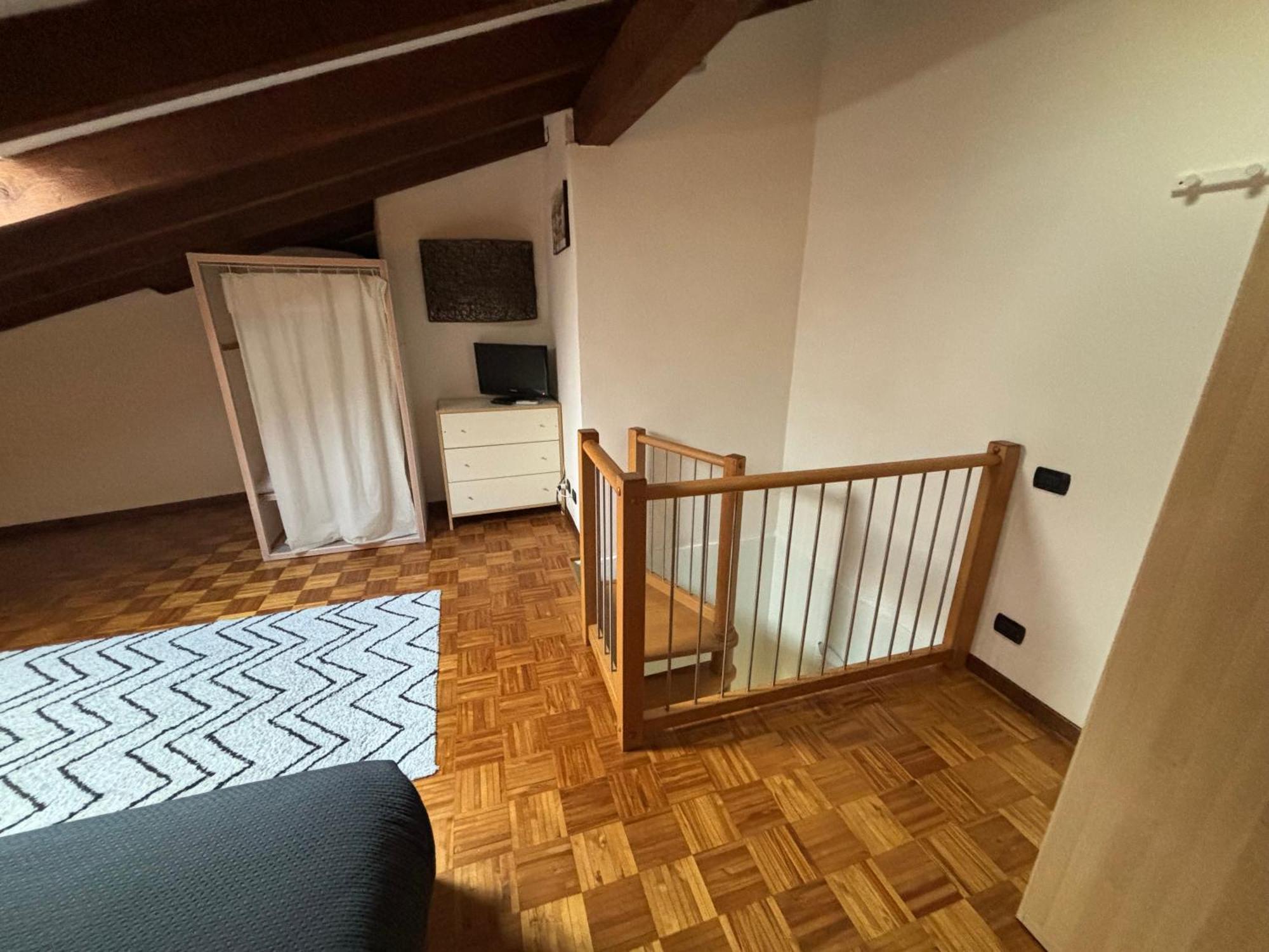 La Casa Di Ale Apartment Lecco Bagian luar foto